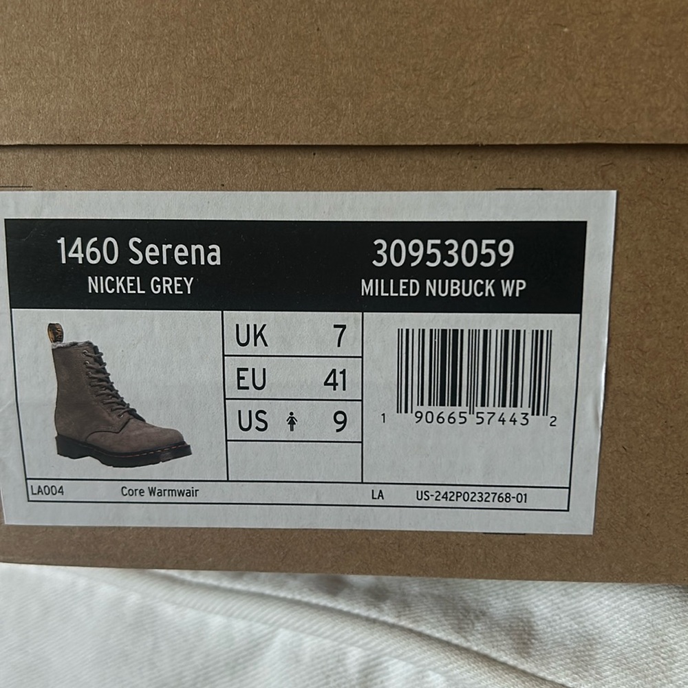 New in box never worn Dr. Martens faux fur lined boots